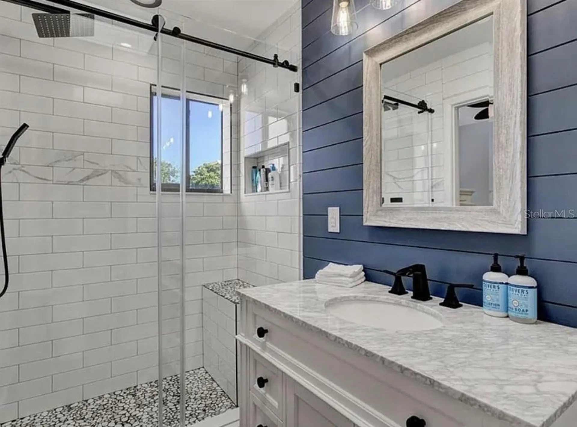 1926 Harbourside Drive Longboat Key FL 34228