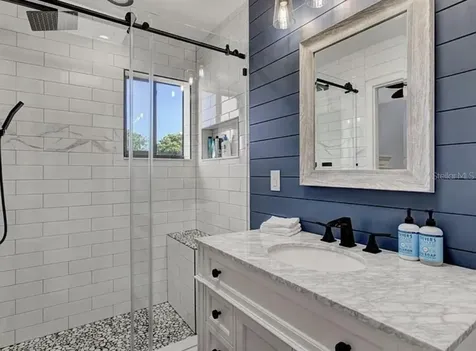 1926 Harbourside Drive Longboat Key FL 34228