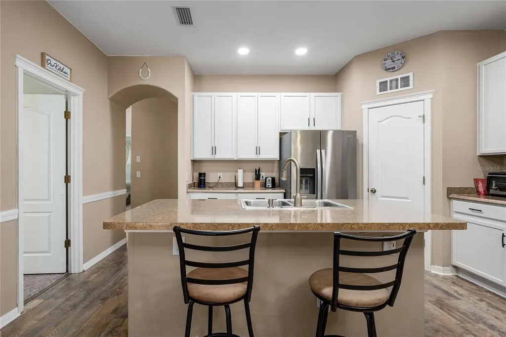 6936 Surrey Oak Drive Apollo Beach FL 33572