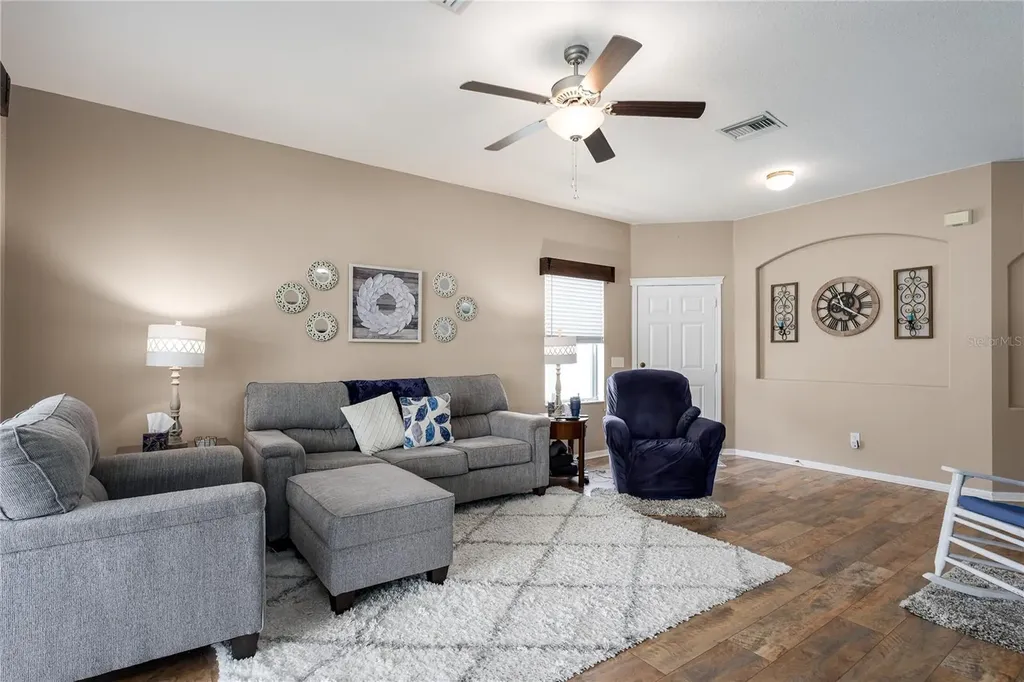 6936 Surrey Oak Drive Apollo Beach FL 33572