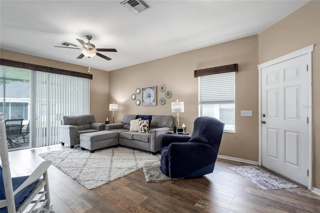 6936 Surrey Oak Drive Apollo Beach FL 33572