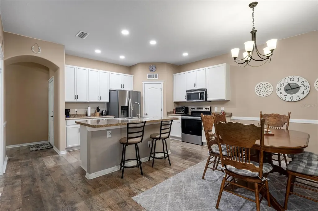 6936 Surrey Oak Drive Apollo Beach FL 33572