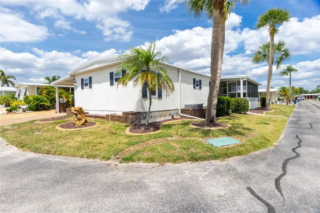 18 S De Las Palmas Street Englewood FL 34223