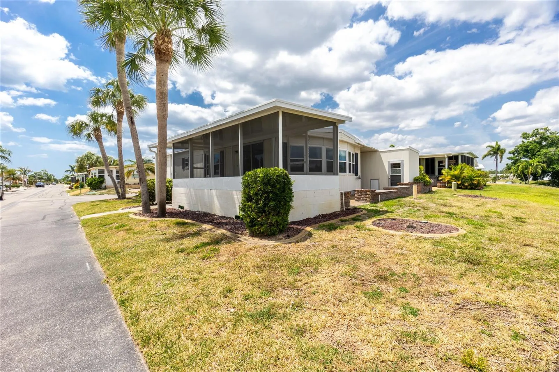 18 S De Las Palmas Street Englewood FL 34223