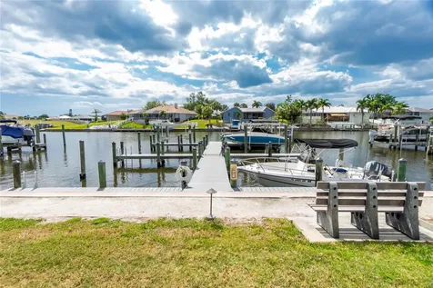 18 S De Las Palmas Street Englewood FL 34223