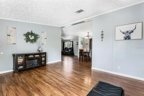 32039 State Road 44 Eustis FL 32736