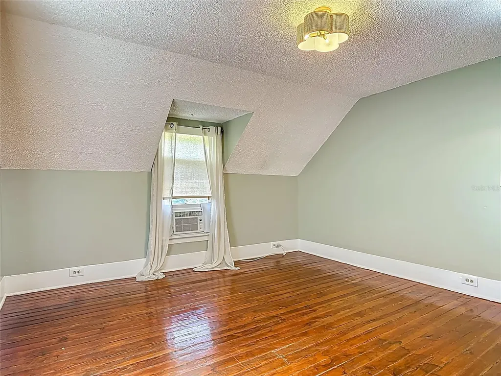 525 W Blue Springs Avenue Orange City FL 32763