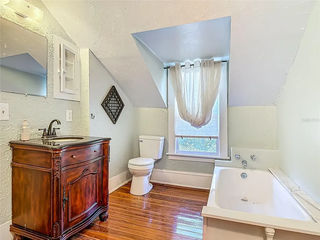 525 W Blue Springs Avenue Orange City FL 32763