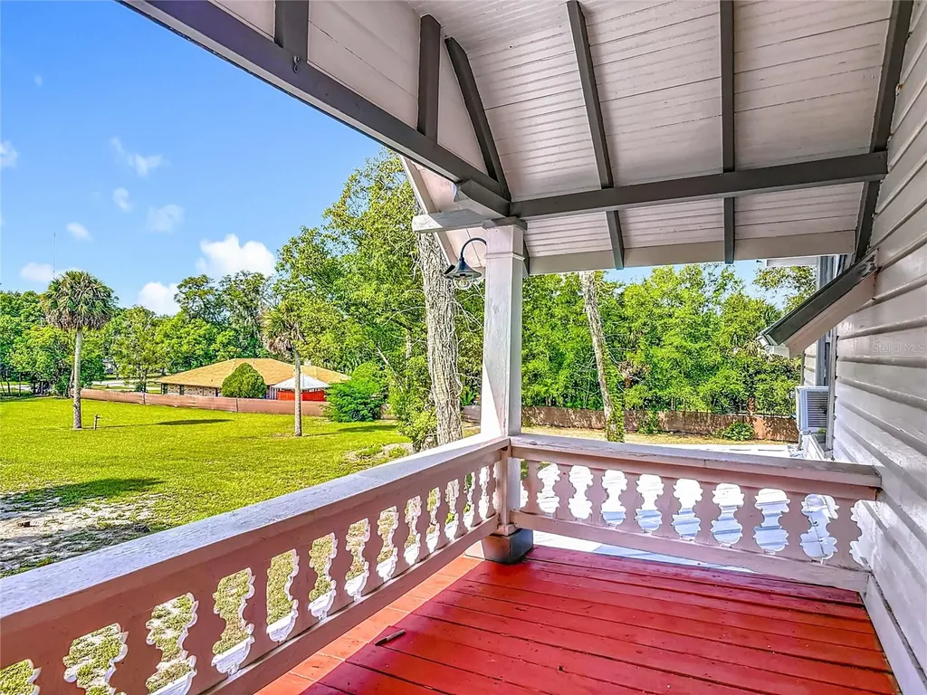 525 W Blue Springs Avenue Orange City FL 32763
