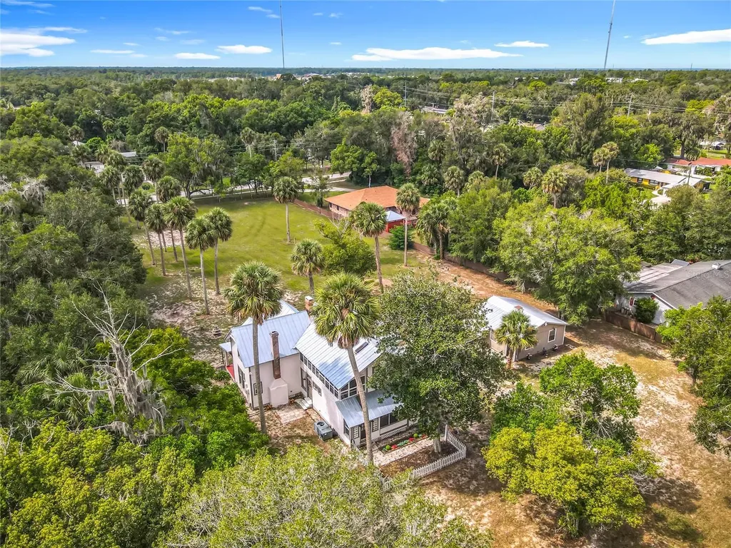 525 W Blue Springs Avenue Orange City FL 32763