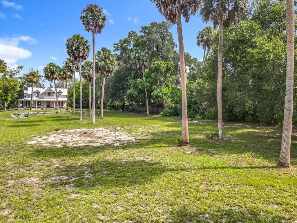 525 W Blue Springs Avenue Orange City FL 32763
