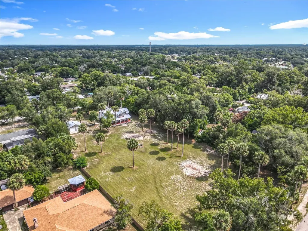 525 W Blue Springs Avenue Orange City FL 32763