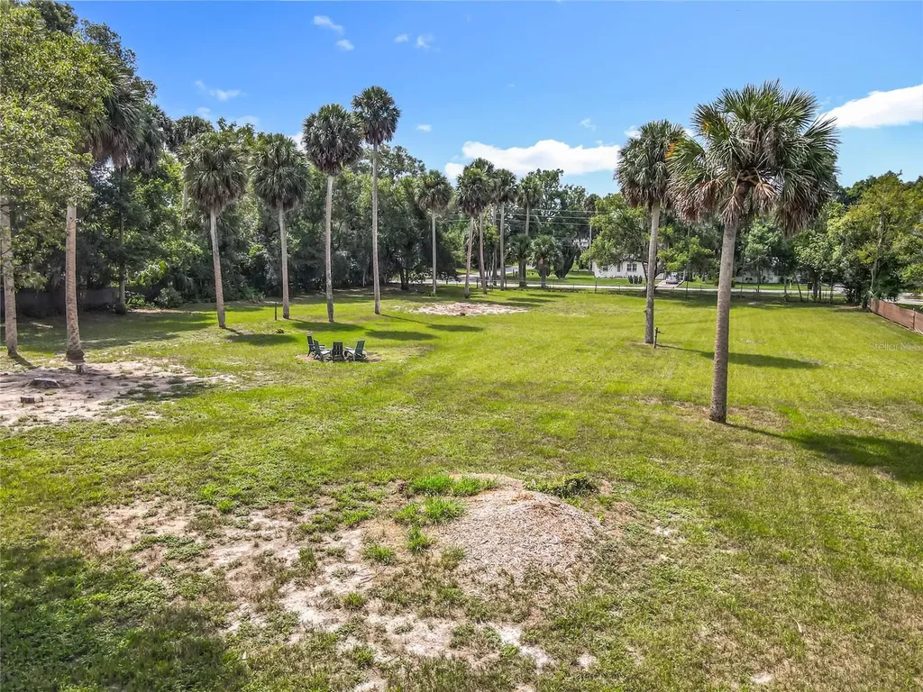 525 W Blue Springs Avenue Orange City FL 32763