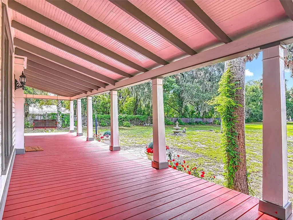 525 W Blue Springs Avenue Orange City FL 32763