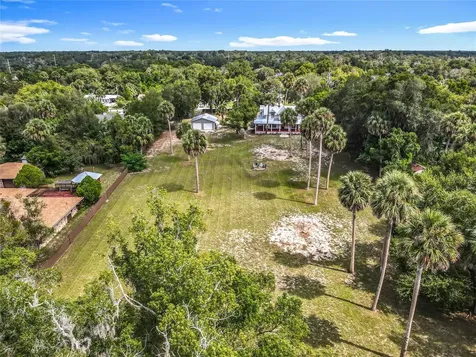525 W Blue Springs Avenue Orange City FL 32763