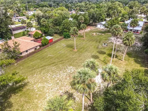525 W Blue Springs Avenue Orange City FL 32763