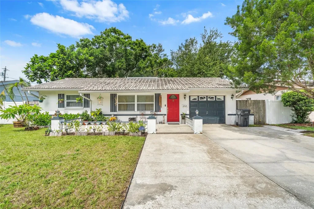 6564 25th Street N St Petersburg FL 33702