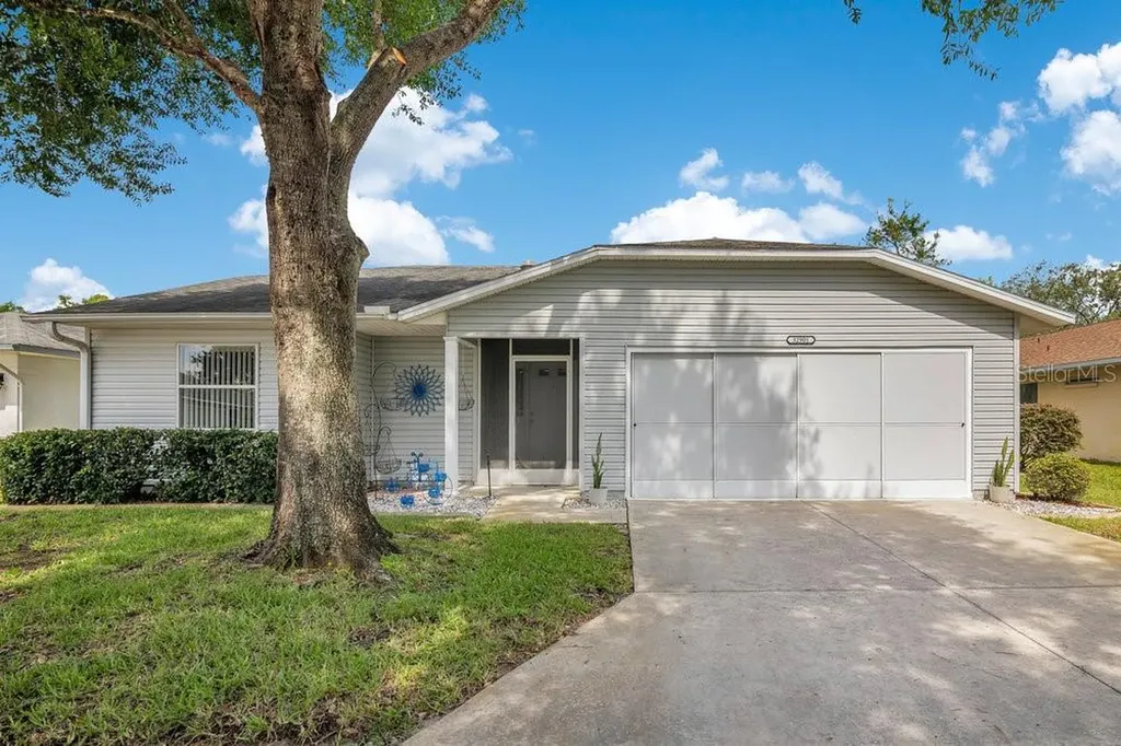 32901 Timberwood Drive Leesburg FL 34748