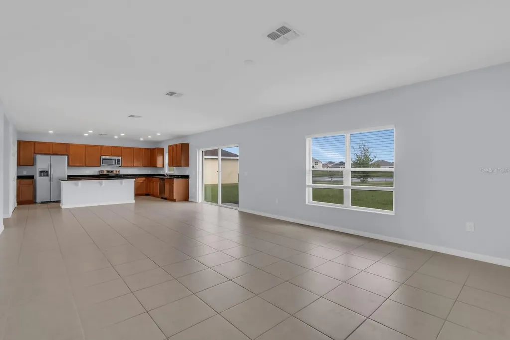2437 Addison Creek Drive Kissimmee FL 34758