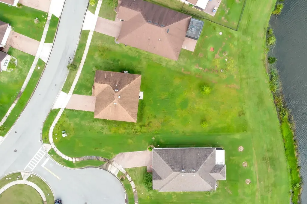 2437 Addison Creek Drive Kissimmee FL 34758