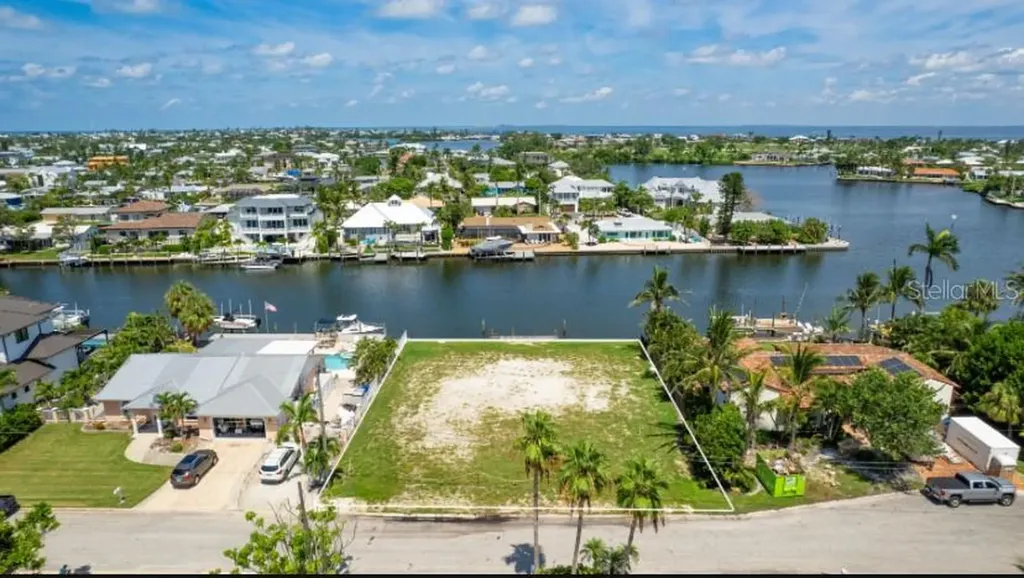 538 67th Street Holmes Beach FL 34217