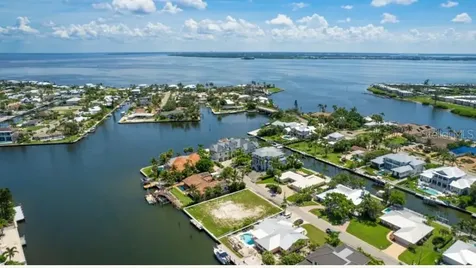 538 67th Street Holmes Beach FL 34217