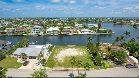 538 67th Street Holmes Beach FL 34217