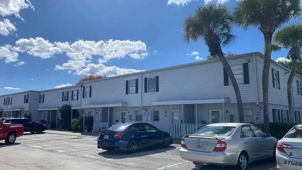 1820 Amberly Avenue Orlando FL 32822