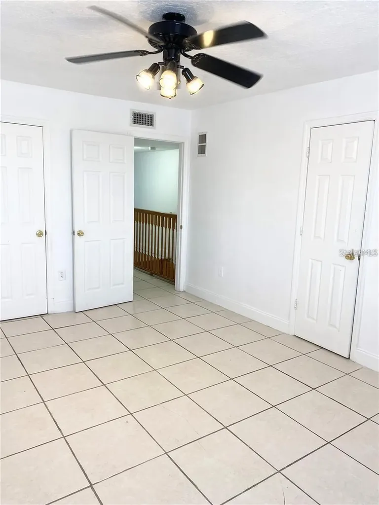 1820 Amberly Avenue Orlando FL 32822