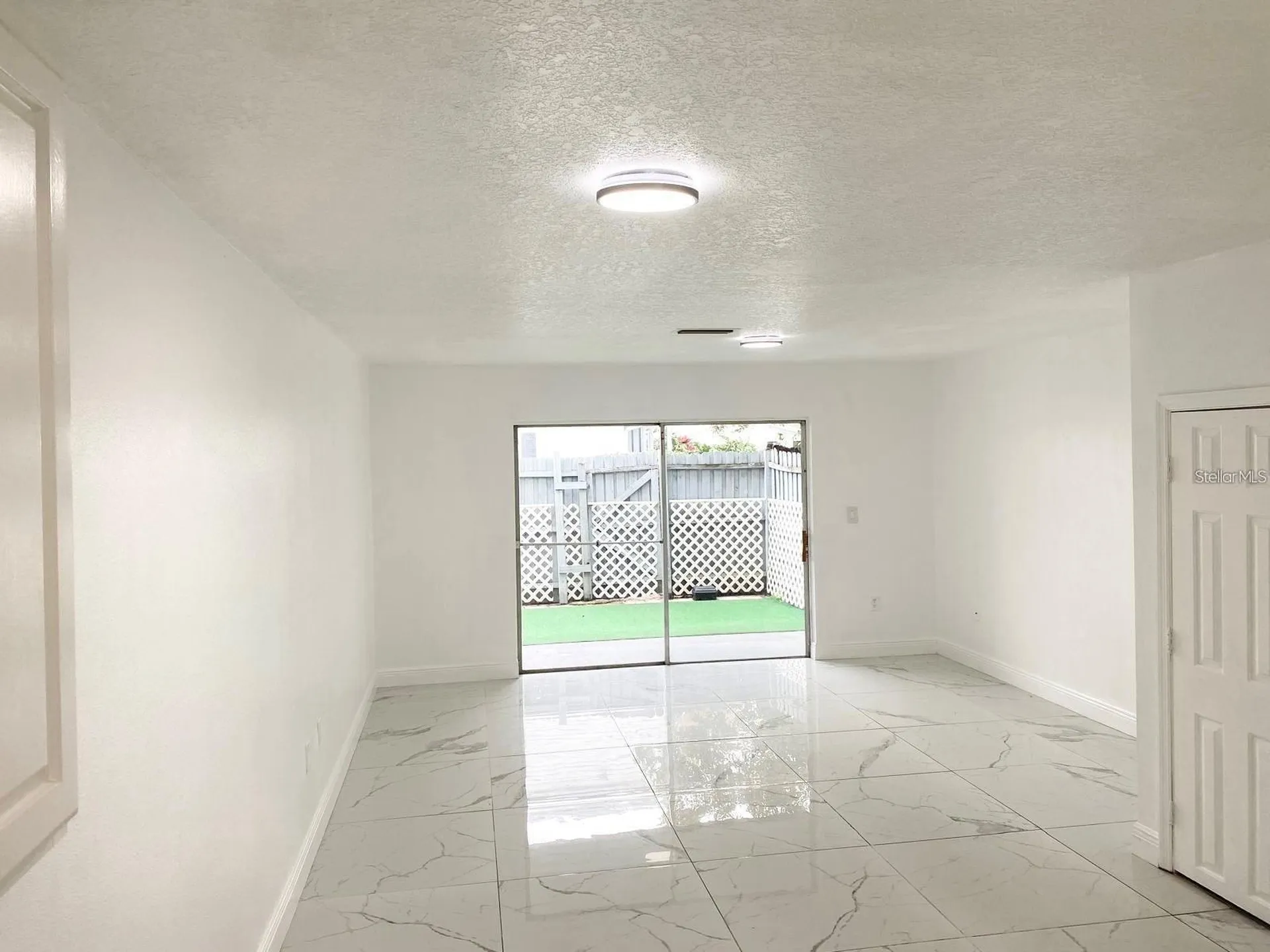 1820 Amberly Avenue Orlando FL 32822