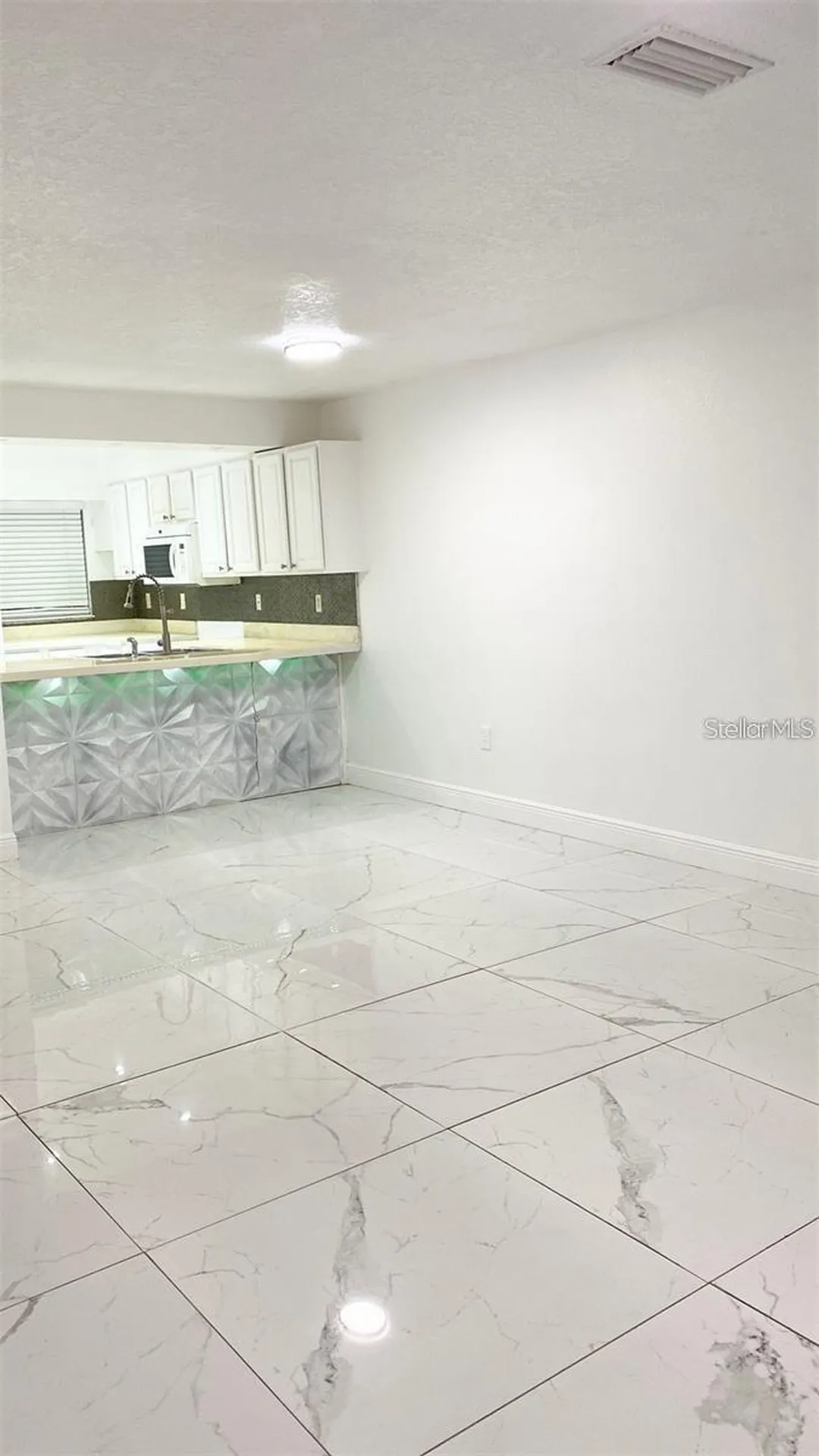 1820 Amberly Avenue Orlando FL 32822