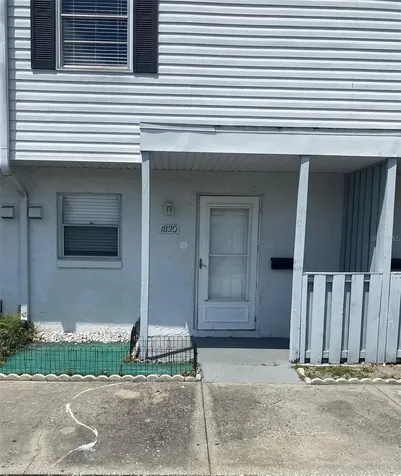 1820 Amberly Avenue Orlando FL 32822