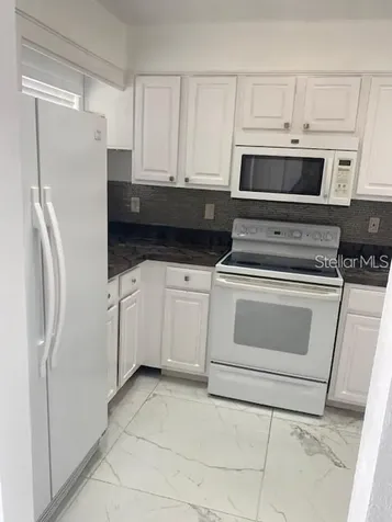 1820 Amberly Avenue Orlando FL 32822