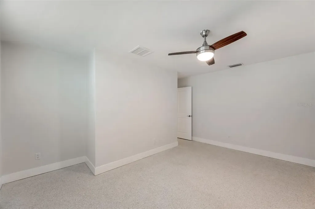 1877 Del Robles Drive Clearwater FL 33764