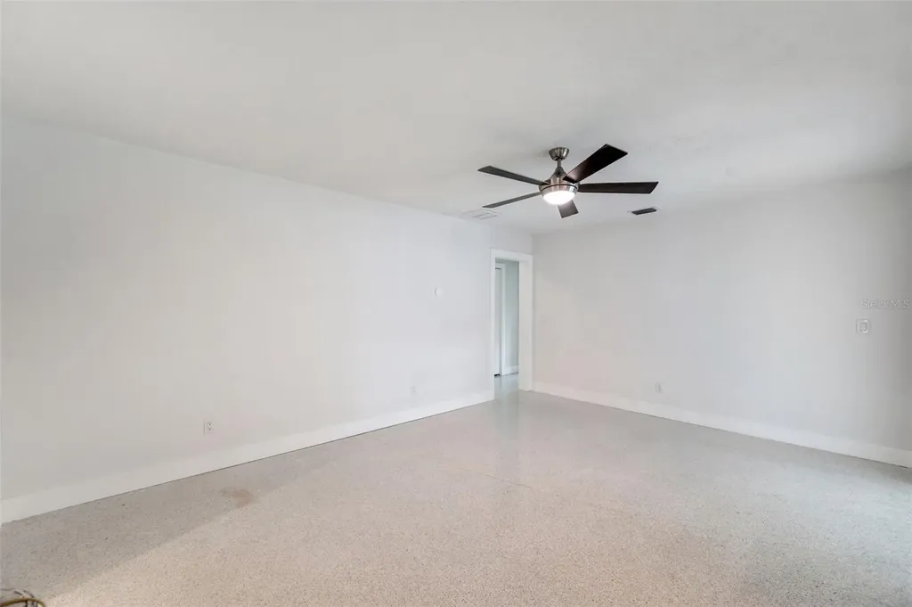 1877 Del Robles Drive Clearwater FL 33764