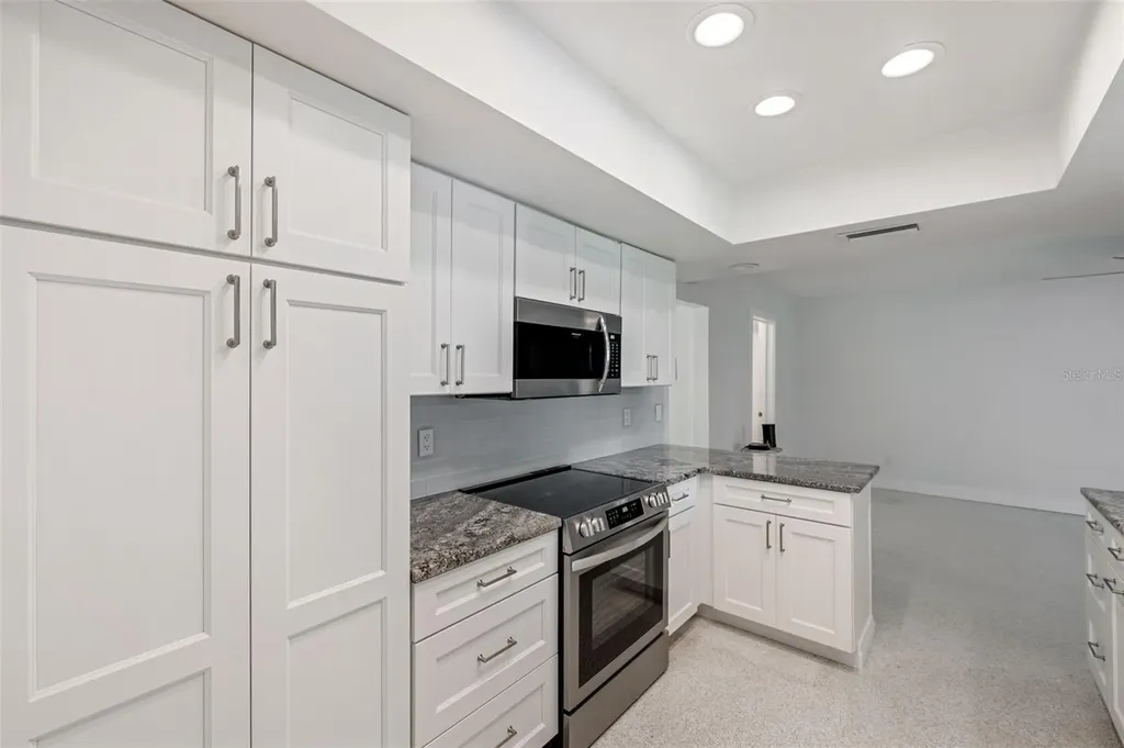 1877 Del Robles Drive Clearwater FL 33764