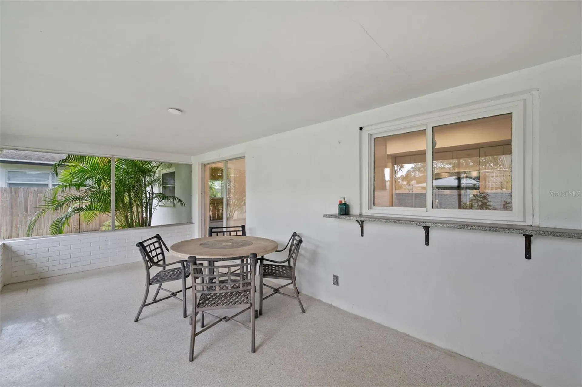 1877 Del Robles Drive Clearwater FL 33764