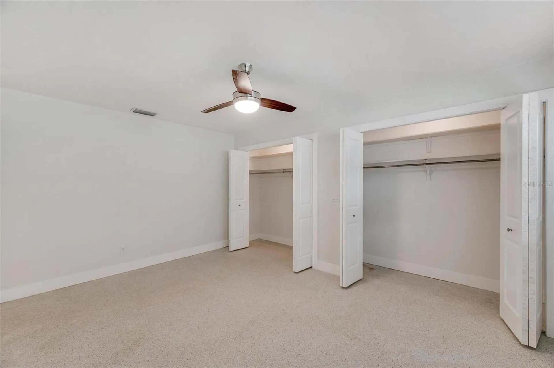 1877 Del Robles Drive Clearwater FL 33764