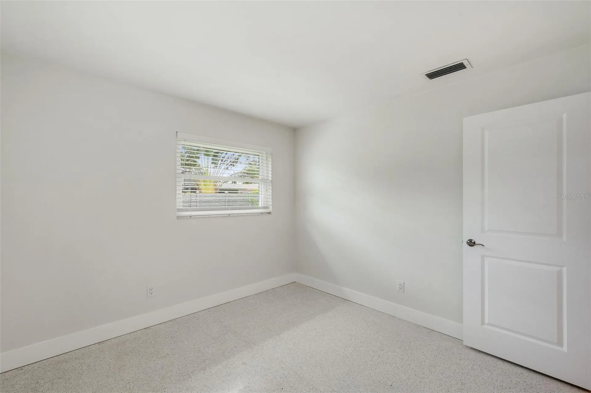 1877 Del Robles Drive Clearwater FL 33764