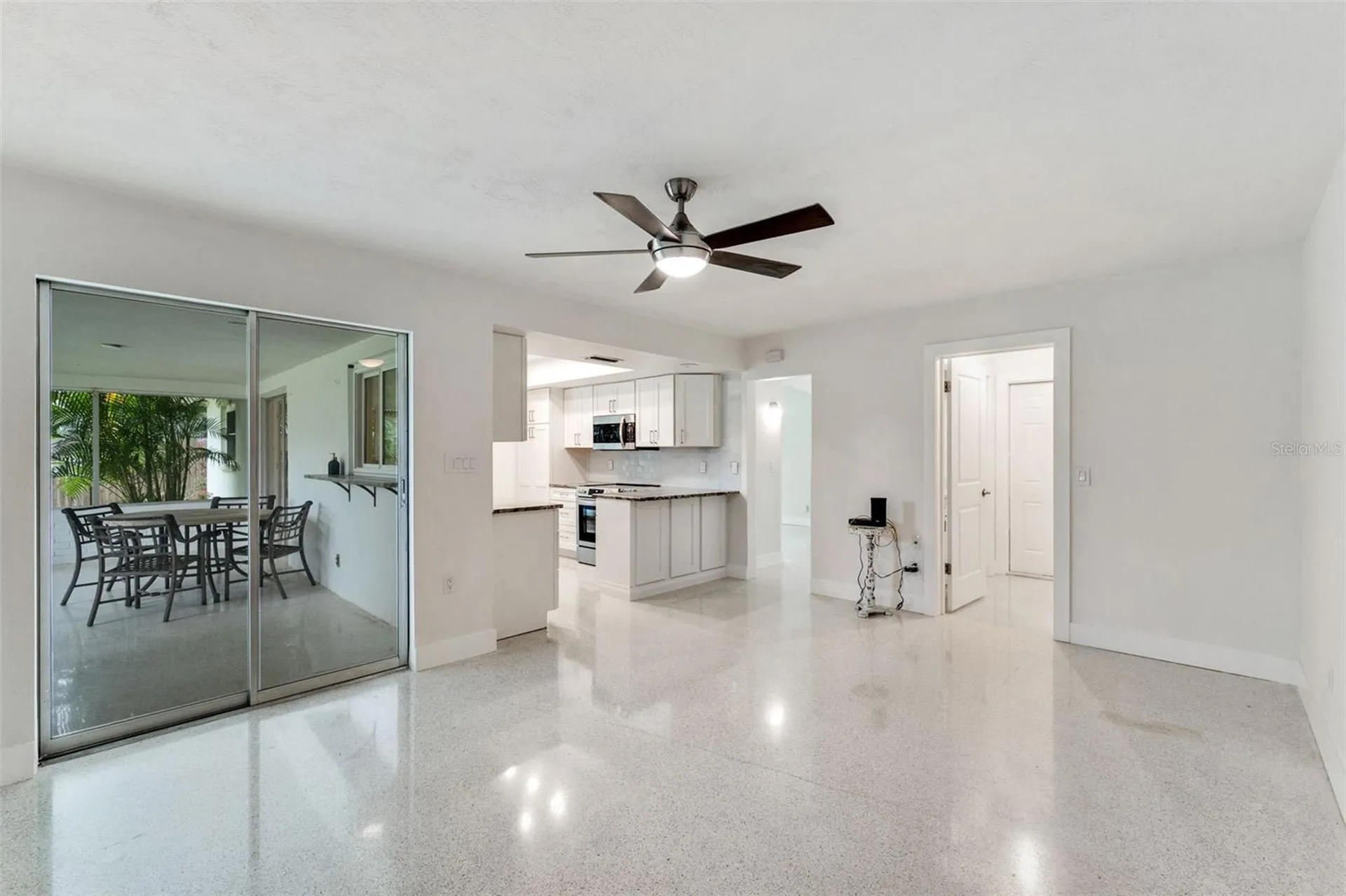1877 Del Robles Drive Clearwater FL 33764