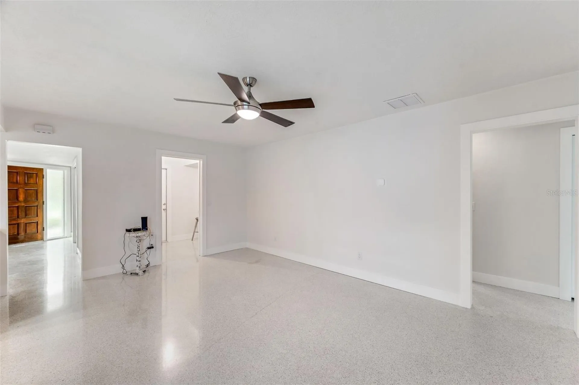1877 Del Robles Drive Clearwater FL 33764
