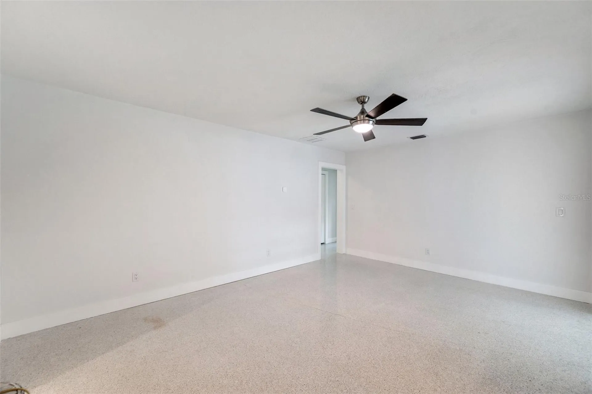 1877 Del Robles Drive Clearwater FL 33764