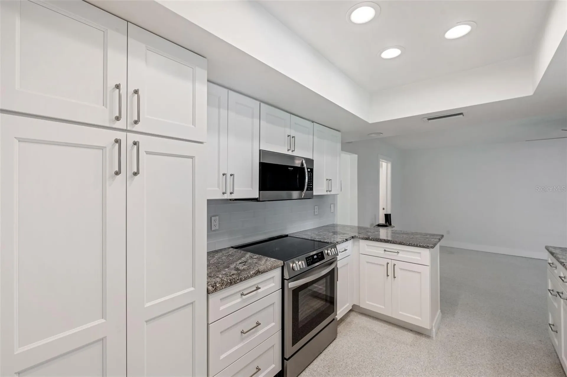 1877 Del Robles Drive Clearwater FL 33764