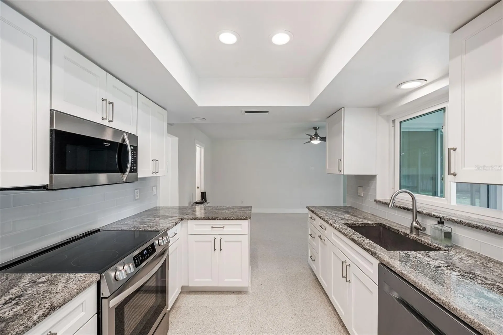 1877 Del Robles Drive Clearwater FL 33764