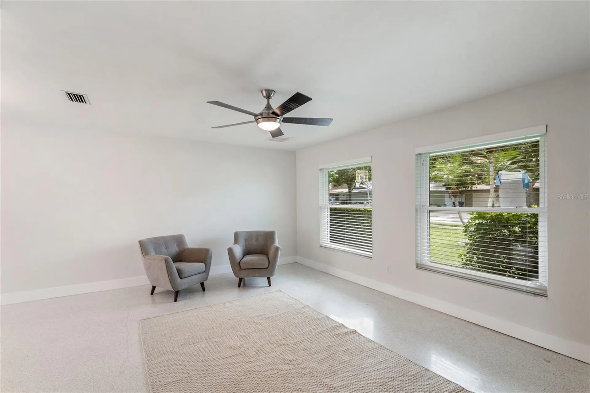 1877 Del Robles Drive Clearwater FL 33764