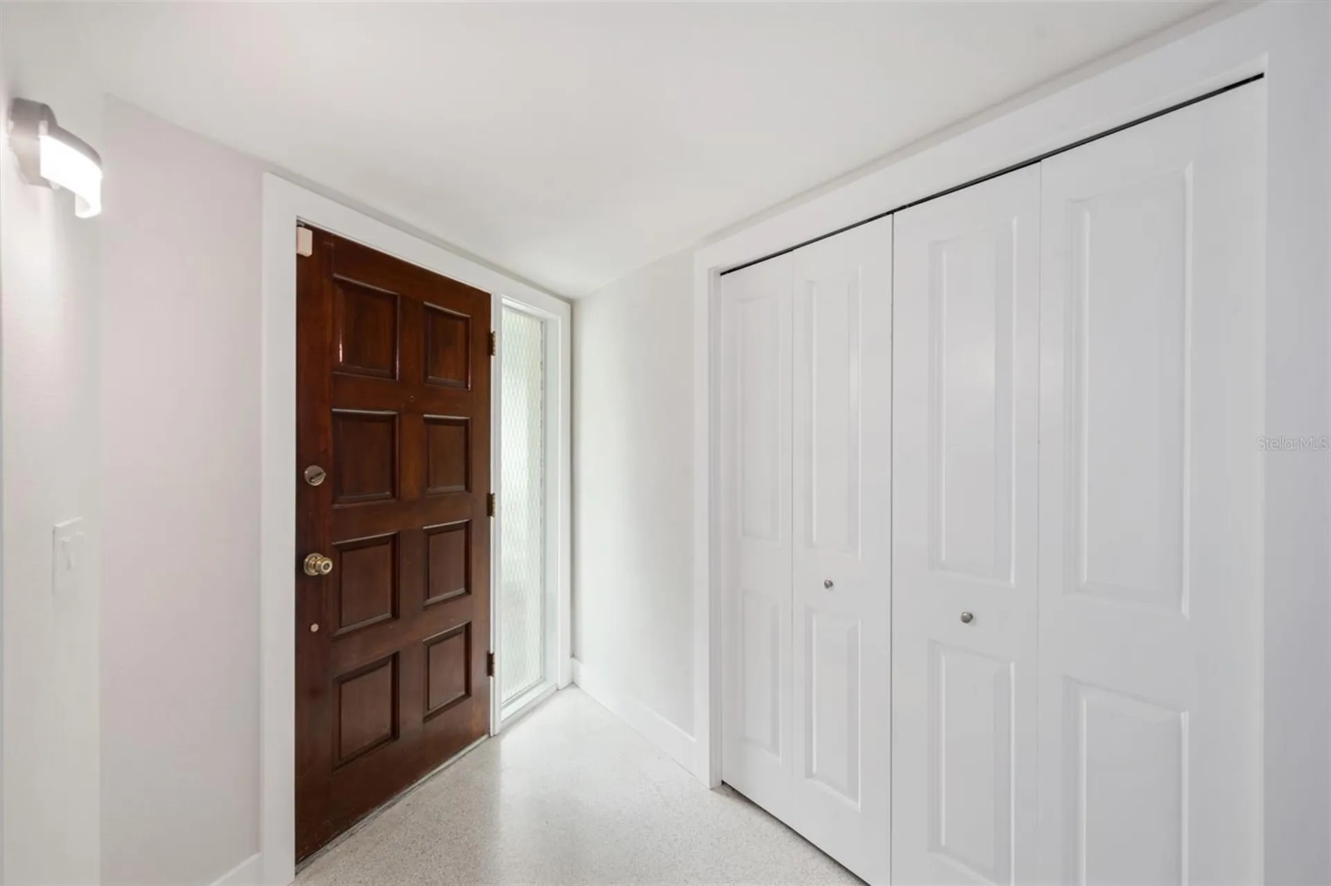 1877 Del Robles Drive Clearwater FL 33764