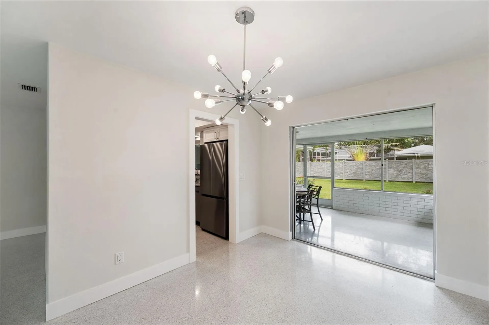 1877 Del Robles Drive Clearwater FL 33764