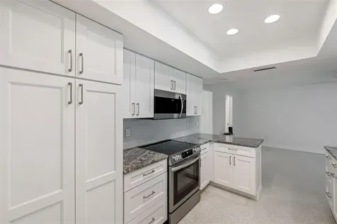 1877 Del Robles Drive Clearwater FL 33764
