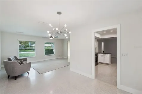 1877 Del Robles Drive Clearwater FL 33764