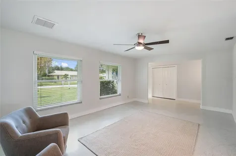1877 Del Robles Drive Clearwater FL 33764